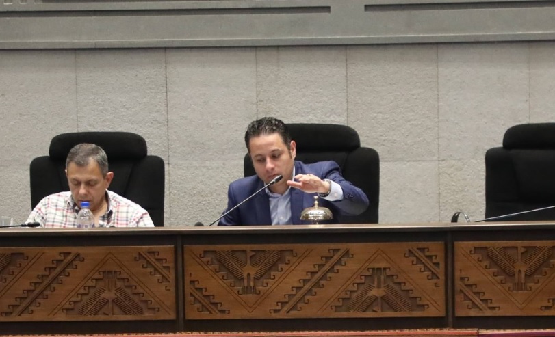 Directivas de Diputados y del Senado piden a Lara que...